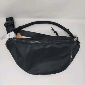 BearPaw Black Fanny Pack